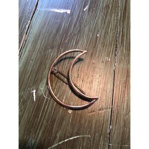 Freya EUC Gold Crescent Moon Hair Clip